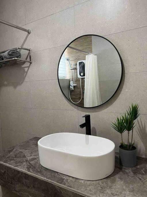 2 Bedroom Apartment Next To Historical Spots Malacca Kültér fotó